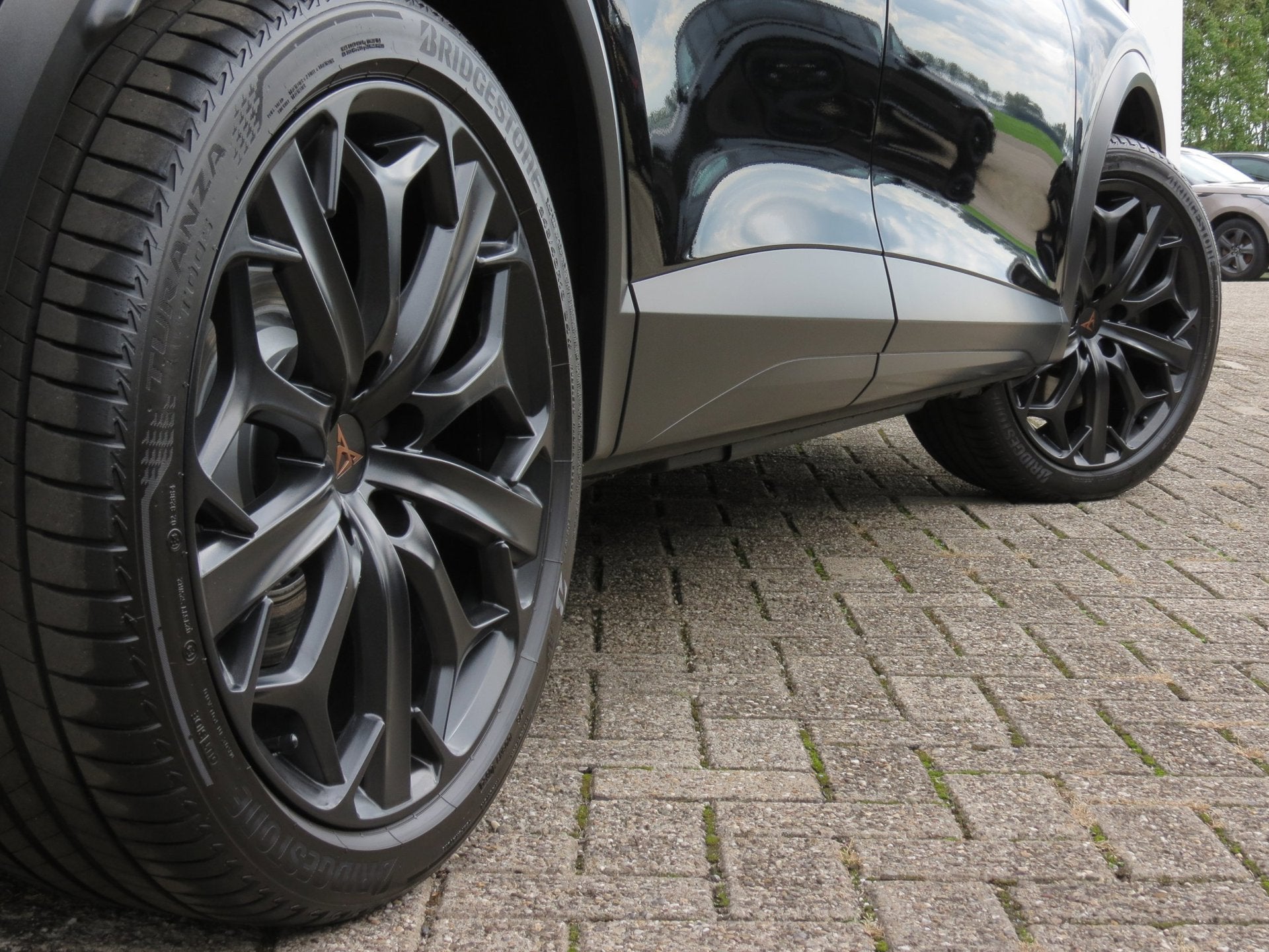 Cupra Formentor 1.4 e-Hybrid VZ 245 TRIBE EDITION Camera|Car, Auto's, Dealer onderhouden, Gebruikt, 4 cilinders, Formentor
