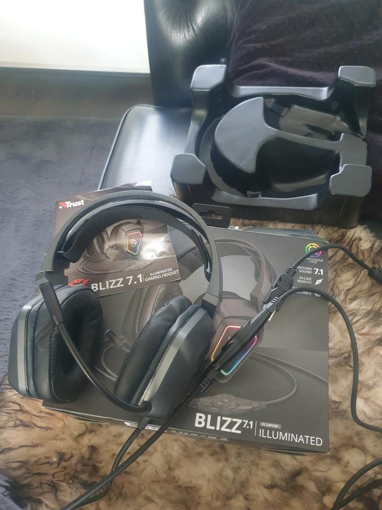 Trust blizz 7.1 gaming headset, Ophalen of Verzenden, Gaming headset