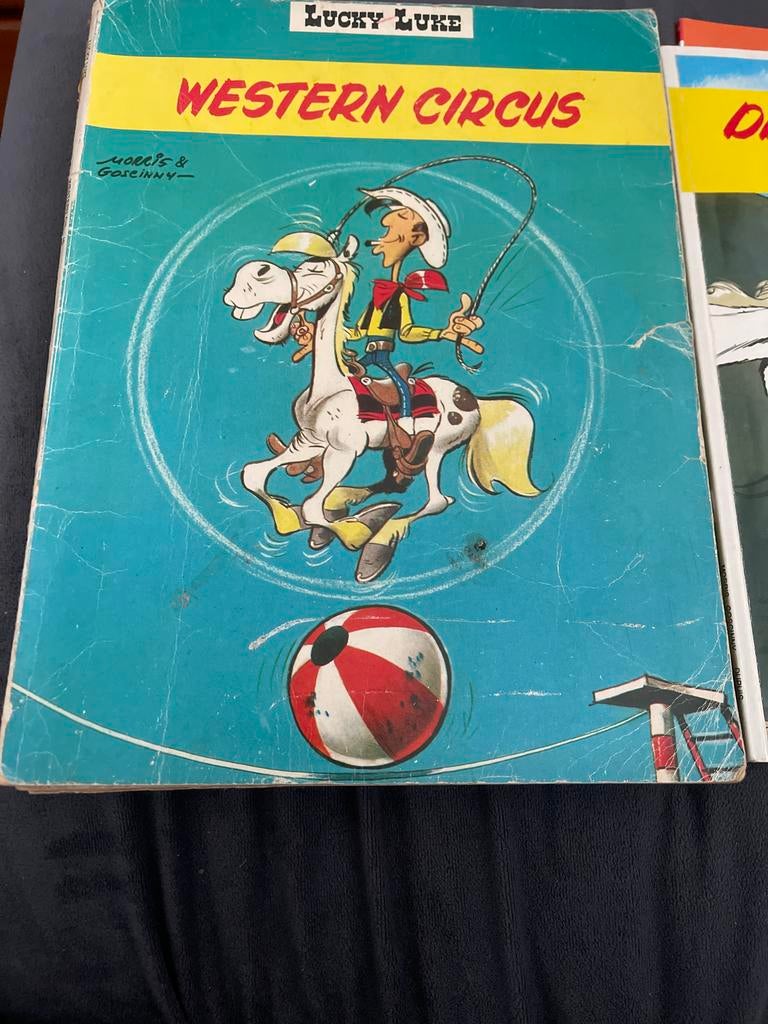 Lucky Luke - Western Circus (Softcover), Boeken, Eén stripboek, Ophalen of Verzenden, Gelezen