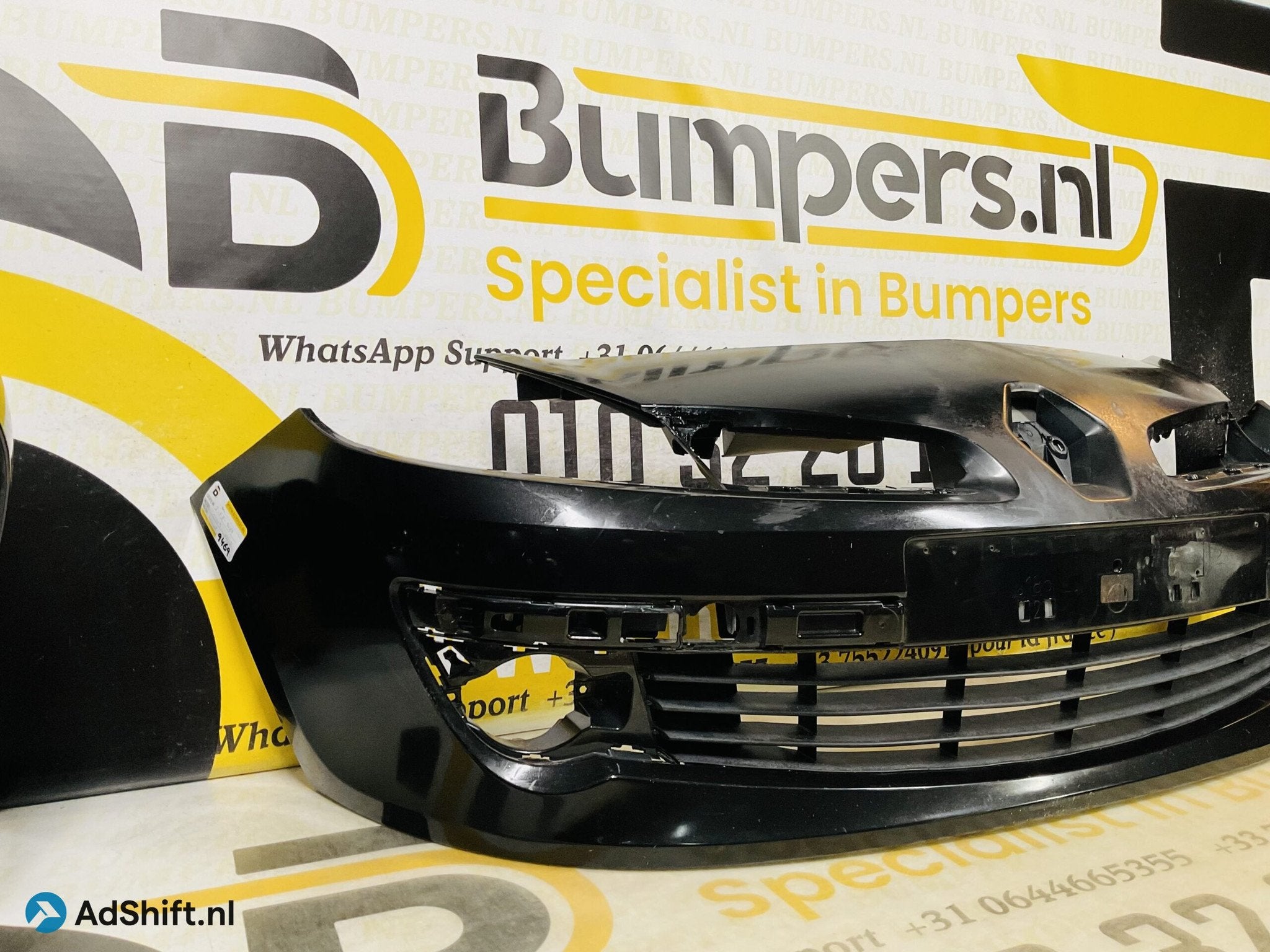 BUMPER Renault Clio 3 2005-2008 VOORBUMPER 2-F8-9469z, Auto-onderdelen, Bumper