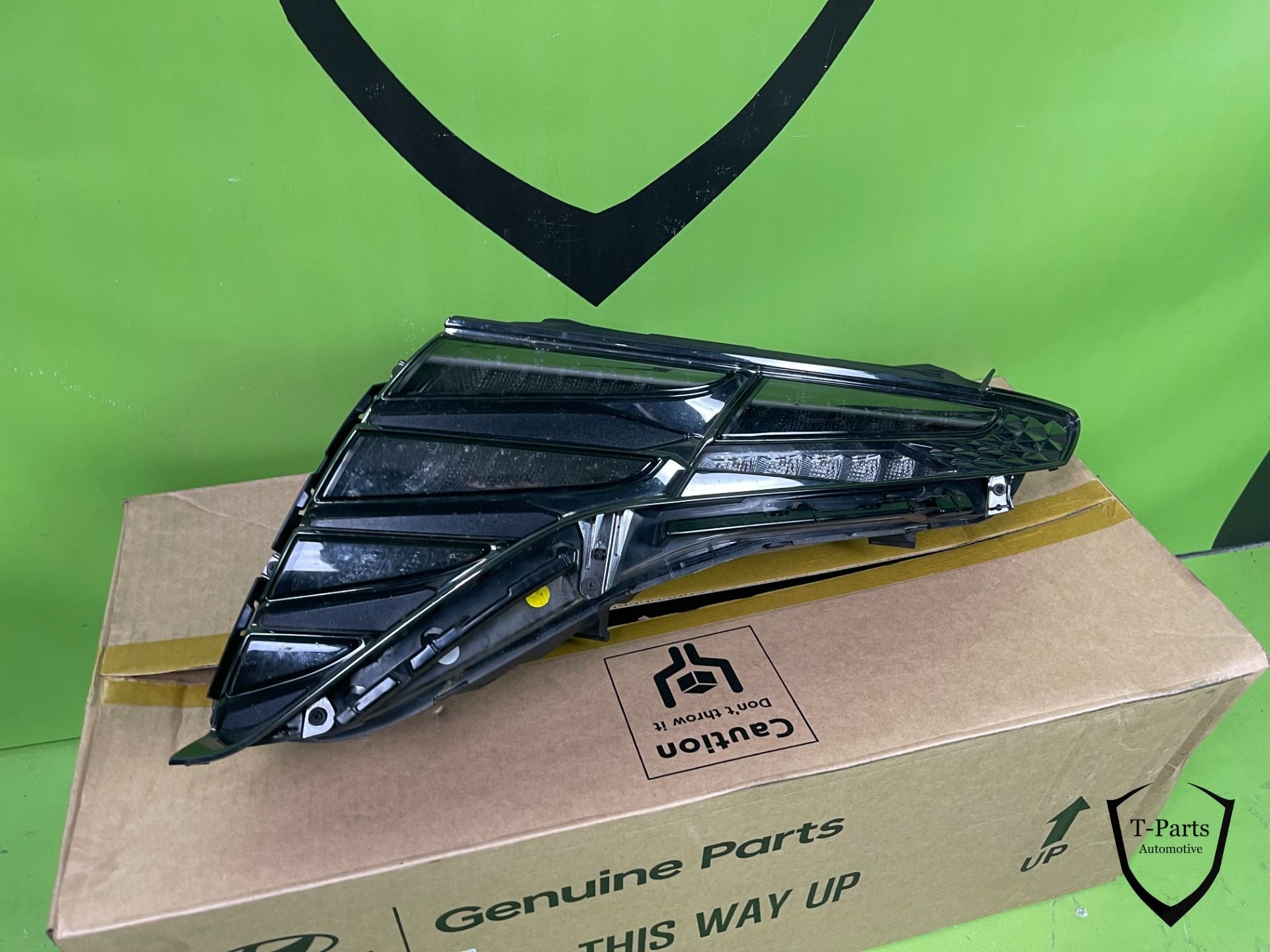 hyundai tucson koplamp links 92207N7100 lamp 92207 N7100, Info@fabrikant.eu, Ophalen of Verzenden, Hyundai, Fabrikantstraat 1
1000 AA  Amsterdam
