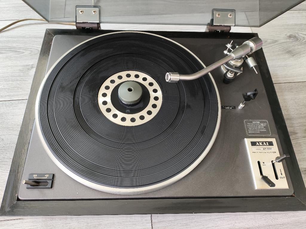 Akai AP-002 platenspeler (lees beschrijving), Audio, Tv en Foto, Platenspelers, Ophalen, Gebruikt, Pitch-regelaar, Platenspeler