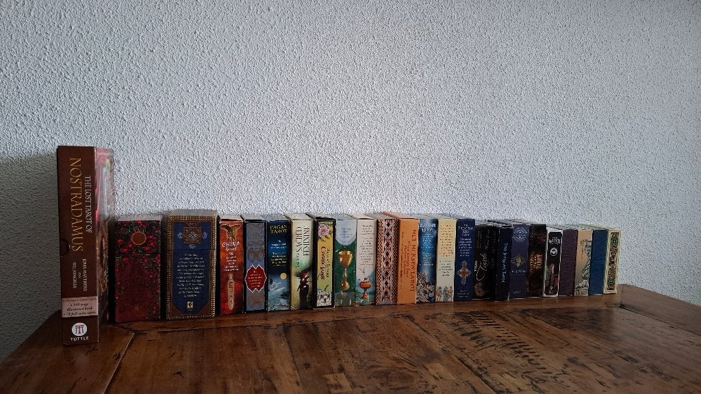 tarot div., Boeken, Gelezen, Tarot of Kaarten leggen, Overige typen, Ophalen of Verzenden
