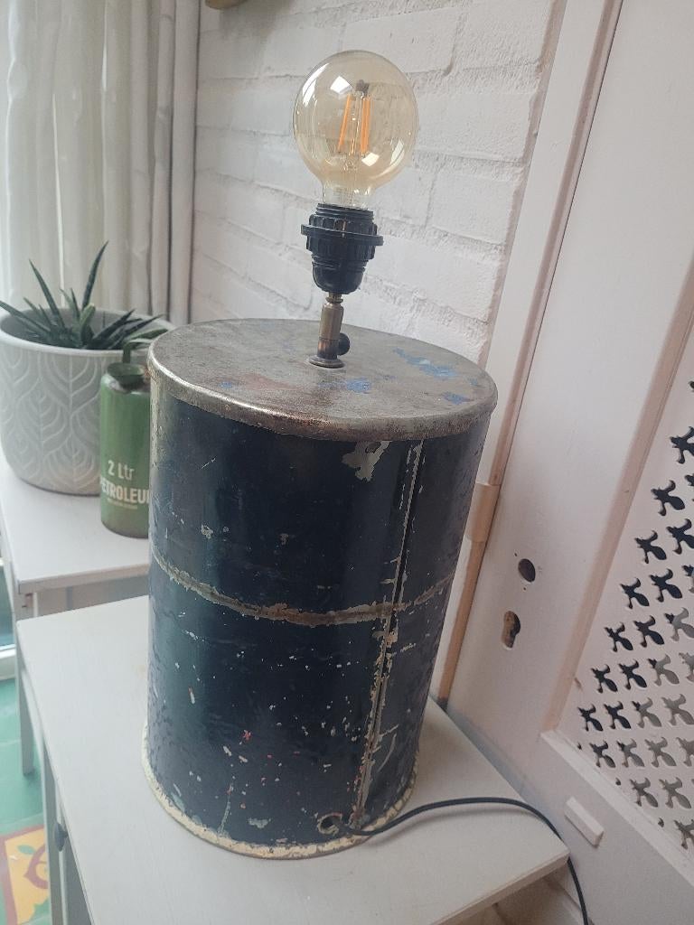 Industriële tafellamp / “oil drum” lamp – metalen vat, Gebruikt, Metaal, Minder dan 50 cm, Ophalen