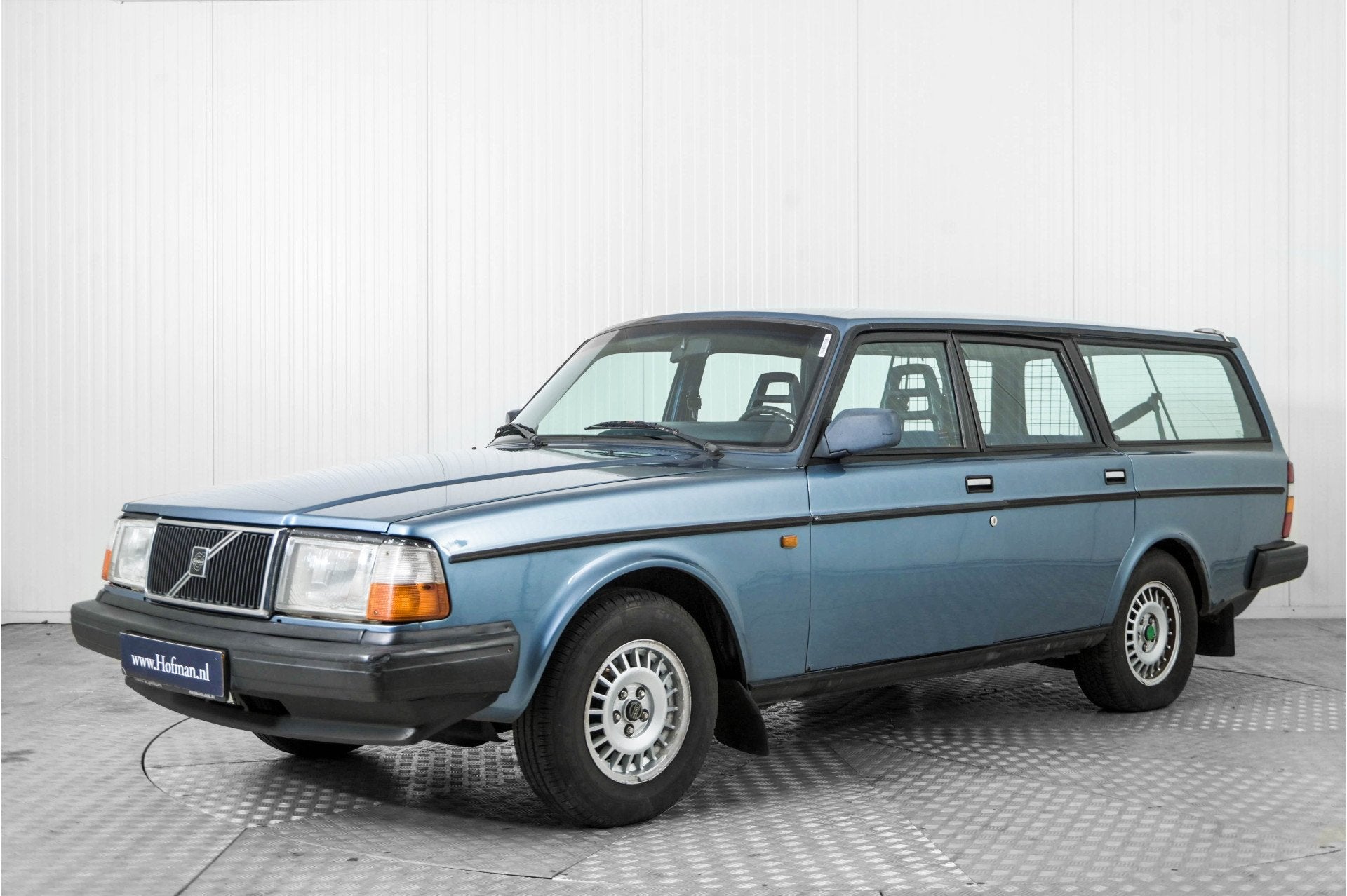 Volvo 240 2.1 GLI (bj 1983, automaat), Auto's, Volvo, Automaat, Lederen bekleding, Achterwielaandrijving, Gebruikt