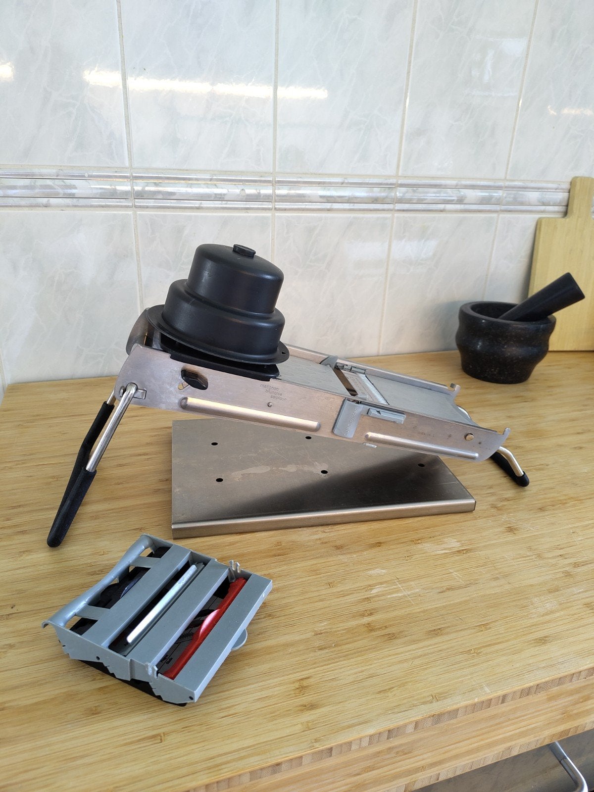 DeBuyer Mandoline - Professionele Keukenhulp, Huis en Inrichting, Zilver, Ophalen of Verzenden, Zo goed als nieuw, Metaal