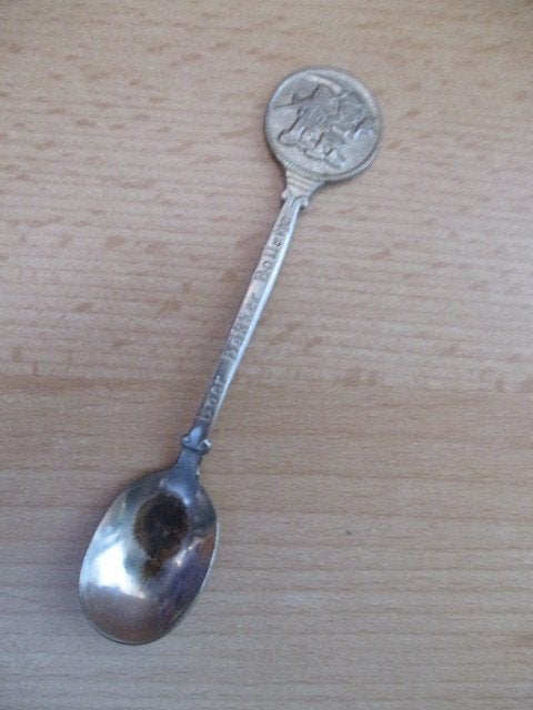 Verzilverd souvenirlepeltje Boer Bakker Bolletje oud!, Gebruikt, Verzilverd, Ophalen of Verzenden, Bestek