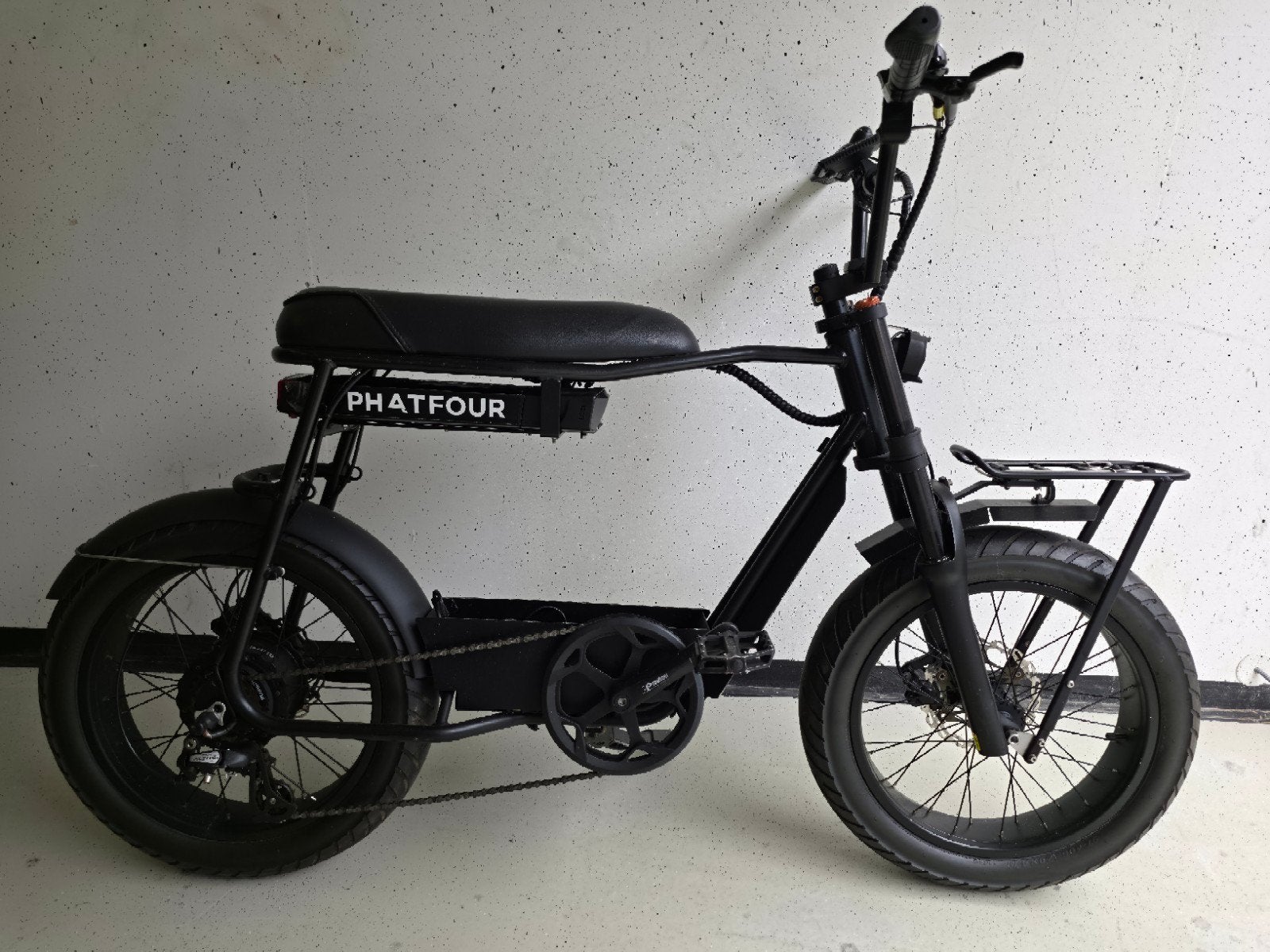 Phatfour elektrische fiets fatbike Nijmegen, Minder dan 30 km per accu, Zo goed als nieuw, 59 cm of meer, Ophalen