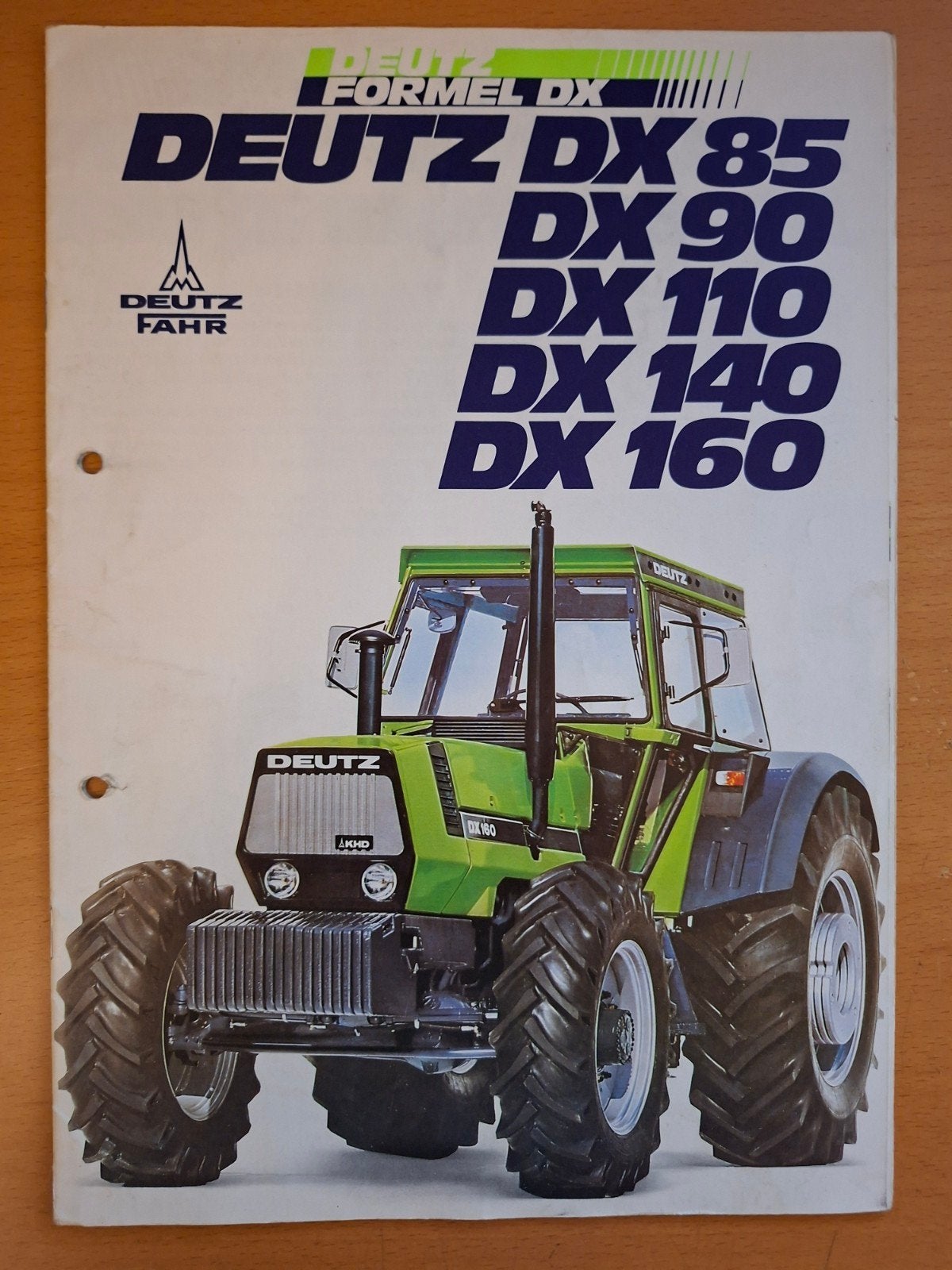 Folder Deutz DX 85, 90, 110, 140 en 160, Ophalen of Verzenden, Gelezen, Tractor en Landbouw