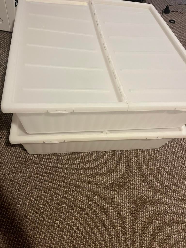 2x Witte Kunststof Opbergbakken met Deksel, Ophalen, Kunststof, Gebruikt, 50 tot 100 cm