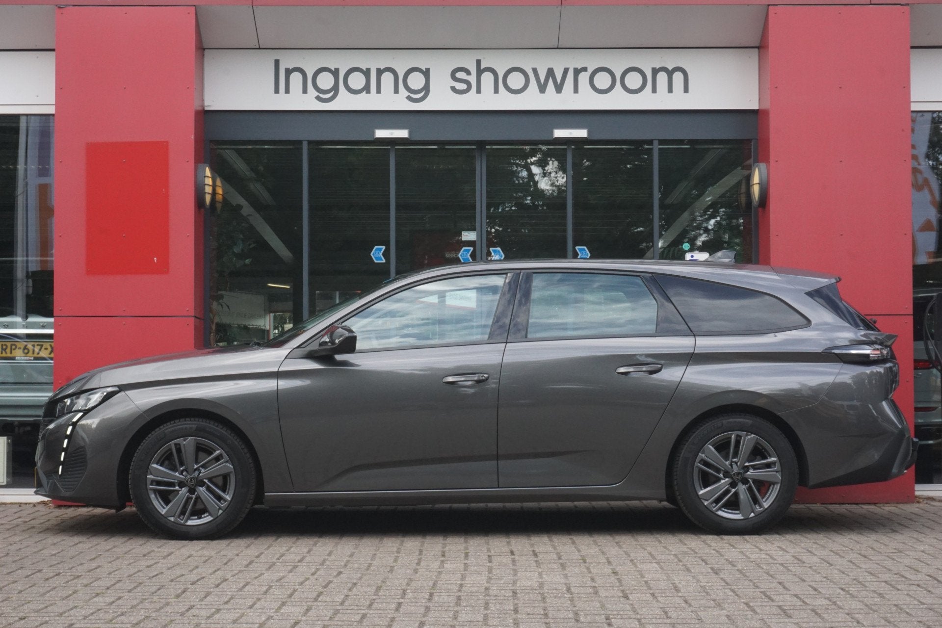 Peugeot 308 SW 1.5 BlueHDi Active Pack Business | Virtual Co, Auto's, Voorwielaandrijving, 4 cilinders, 23 km/l, Zilver of Grijs
