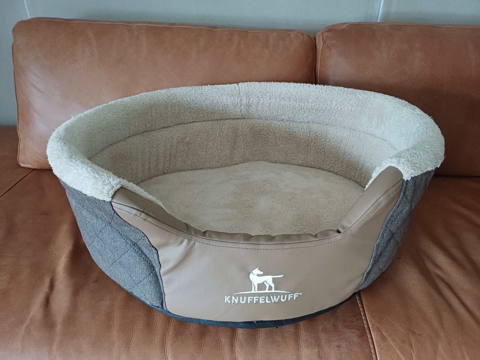 hondenmand Knuffelwuff m-l, Dieren en Toebehoren, Ophalen of Verzenden