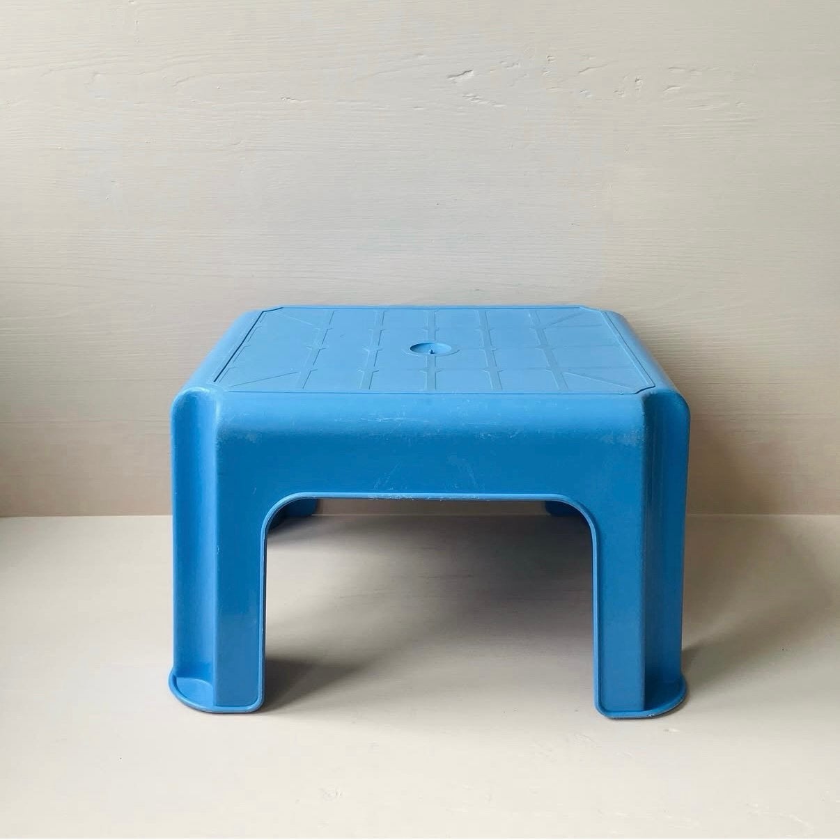 IZGS - Multifunctioneel blauw opstapje - krukje - tafeltje, Ophalen of Verzenden, Gebruikt