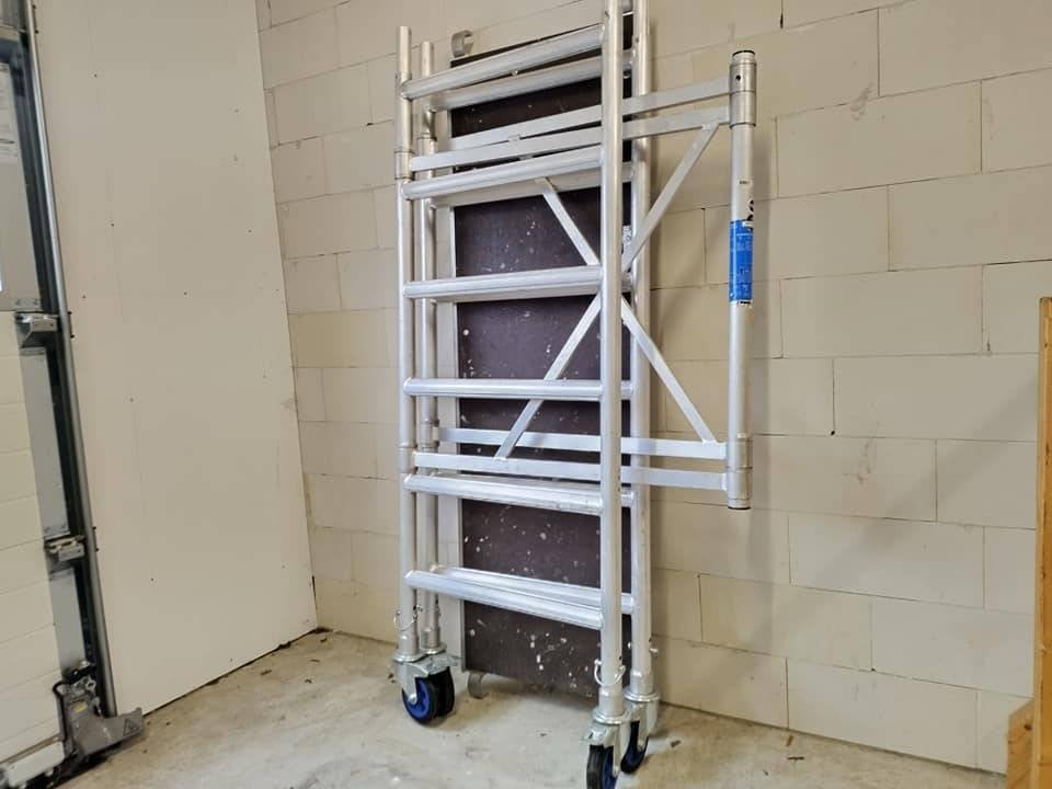 Kamersteiger te huur, Ophalen, Gebruikt, Rolsteiger of Kamersteiger, 5 meter of hoger