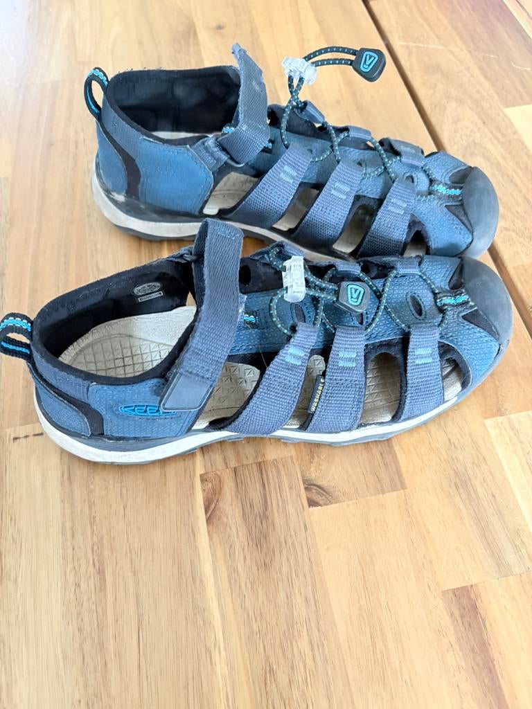 ZGAN Outdoor sandalen mt 36 blauw, Kinderen en Baby's, Kinderkleding | Schoenen en Sokken, Schoenen, Ophalen of Verzenden, Zo goed als nieuw