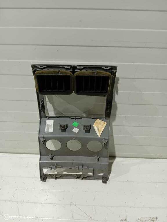 Middenconsole Dodge Nitro 1559526, Auto-onderdelen, Interieur en Bekleding, Ophalen of Verzenden, Gebruikt