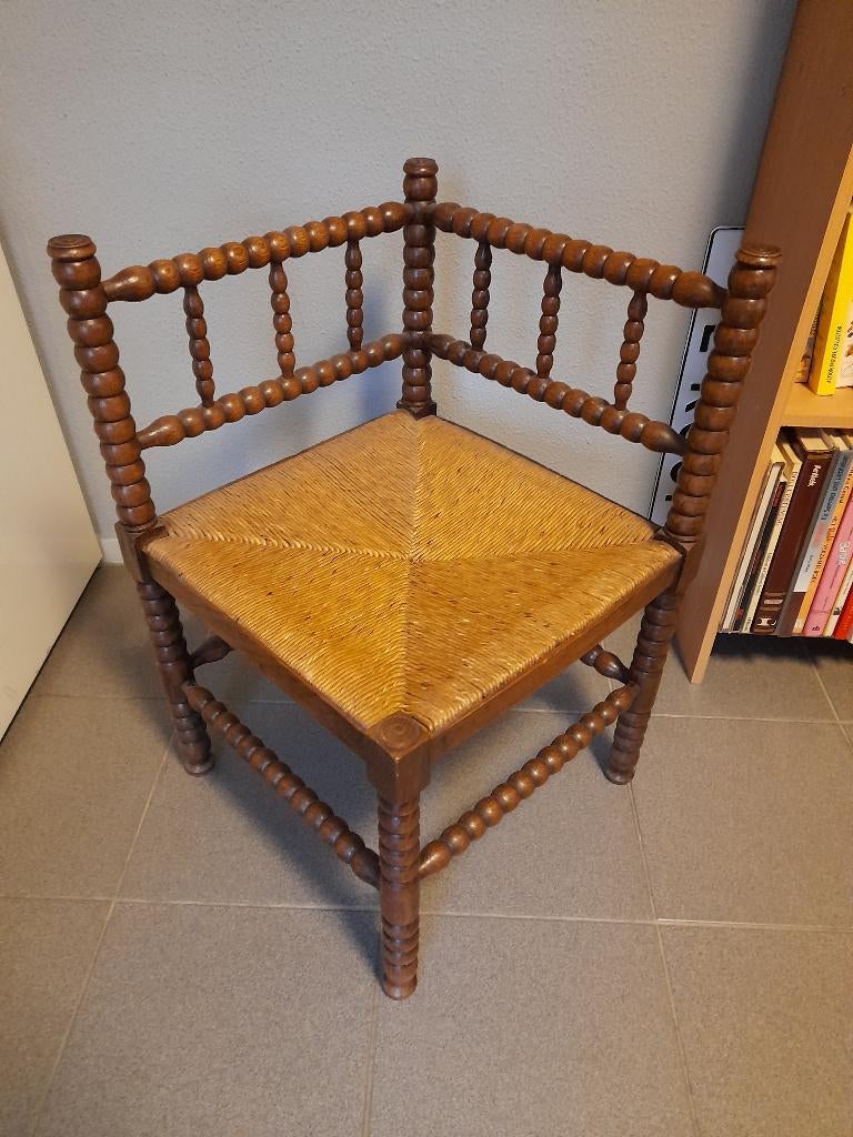 OPRUIMING Hoek stoeltje, Ophalen of Verzenden, Zo goed als nieuw, Eén