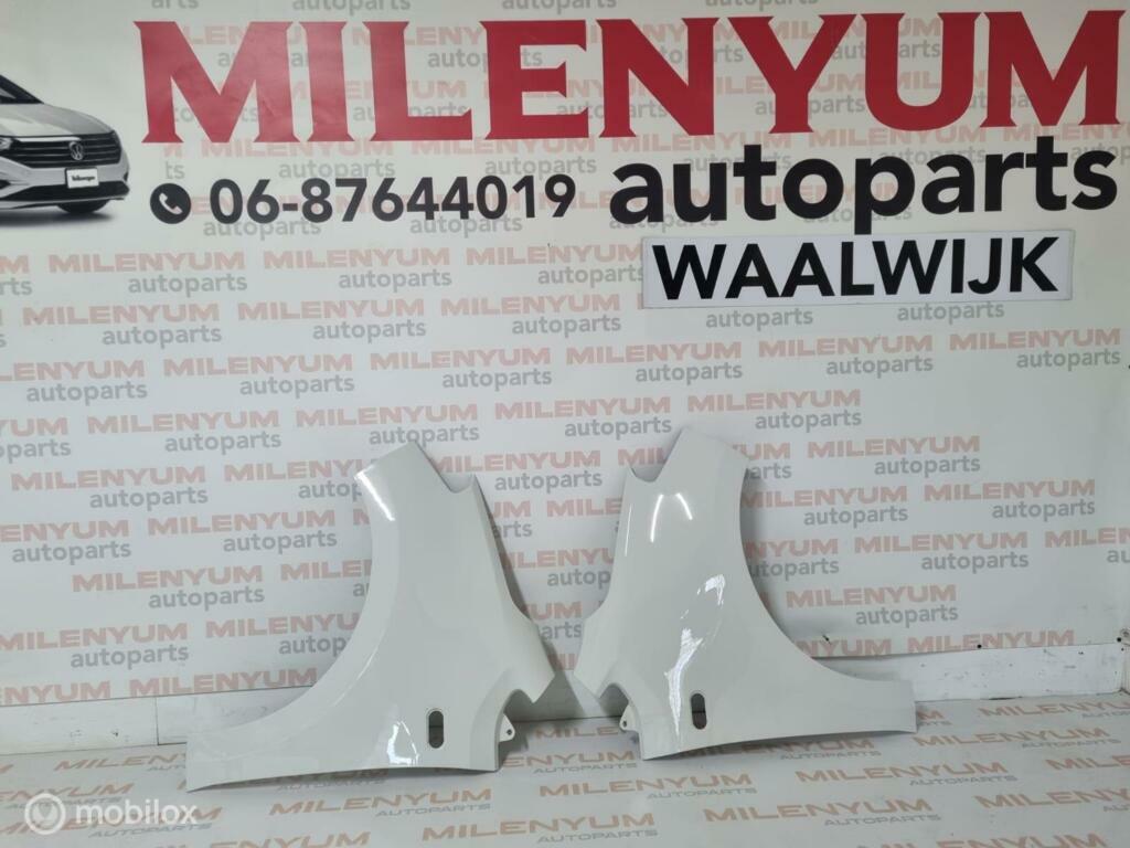VOLKSWAGEN UP LINKER/RECHTER SCHERM NIEUW (2011-2016) LB9A, Volkswagen, Nieuw, Ophalen of Verzenden, Volkswagen