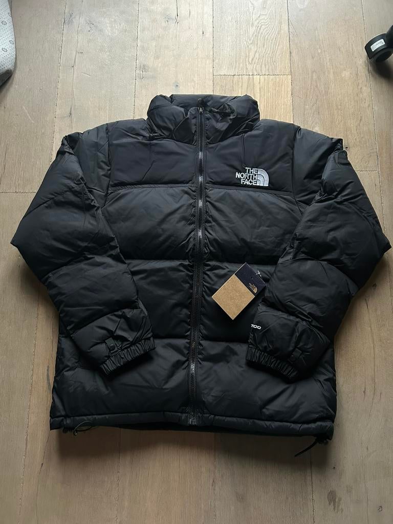The North Face 1990 Nuptse 007 Zwart, Verzenden, Nieuw, Maat 48/50 (M), Zwart