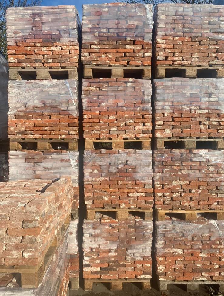 Antieke rood bruine Friese handvorm steen ca 21x4.5 100M2!, Ophalen of Verzenden, Zo goed als nieuw, Bakstenen