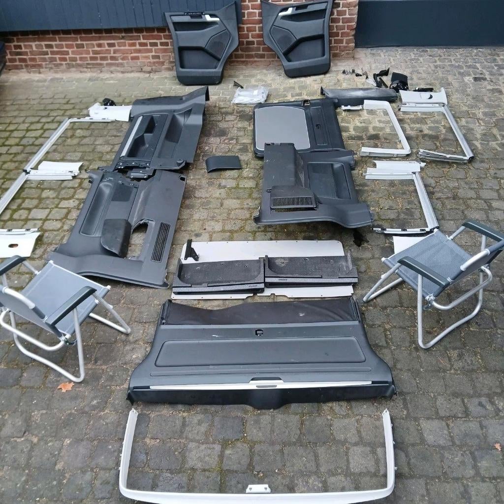 T6 California Beach Binnenpanelen + Tafel & Stoelen, Caravans en Kamperen, Camper-accessoires, Ophalen of Verzenden, Zo goed als nieuw