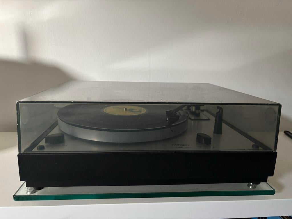 Thorens TD166 MkII platenspeler met Ortofon 2M Red, Ophalen of Verzenden, Gebruikt, Platenspeler, Thorens