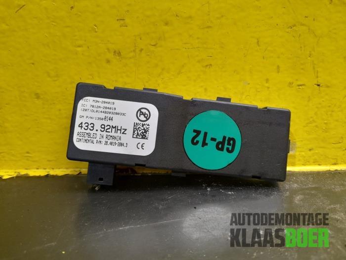 Antenne bandenspanning van een Opel Astra, Ophalen of Verzenden, 12 maanden garantie, Gebruikt, Opel