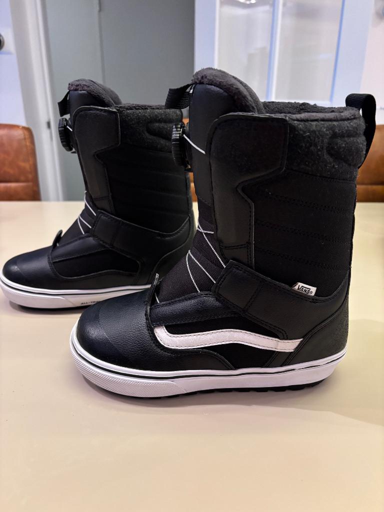 Vans snowboard schoenen maat 36,5, Sport en Fitness, Snowboarden, Ophalen of Verzenden, Zo goed als nieuw, Schoenen