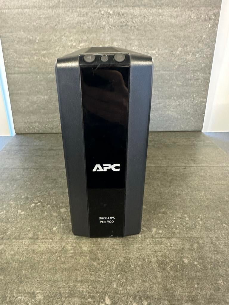 APC Back-UPS Pro 900 - Noodstroomvoorziening, Ophalen of Verzenden, Gebruikt