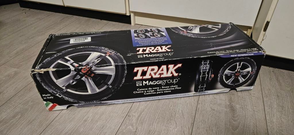 Nieuwe ongebruikte Maggi trak 213 loopvlaksneeuwkettingen., Ophalen of Verzenden, Nieuw