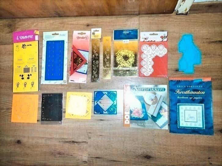 Boekjes+mallen v. embossing, ornare, borduren, v/a €1,-kerst, Hobby en Vrije tijd, Kaarten | Zelf maken, Zo goed als nieuw, Pons of Mal