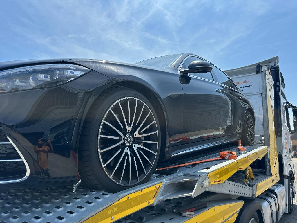 Autotransport Nederland naar Spanje, Diensten en Vakmensen, Verhuizers en Opslag