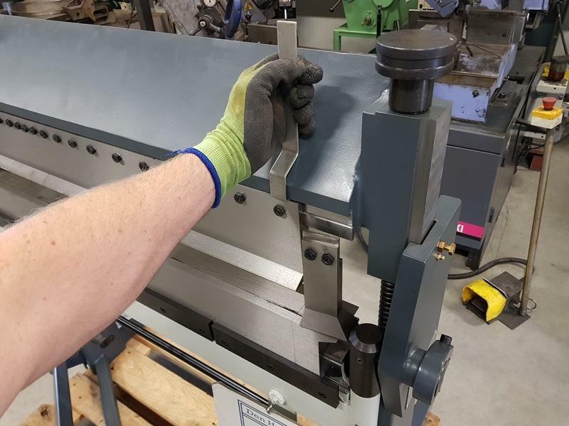 Vingerzetbank zetbank gedeelde messen snelwissel systeem 2,5, Doe-het-zelf en Verbouw, Gereedschap | Overige machines, Ophalen