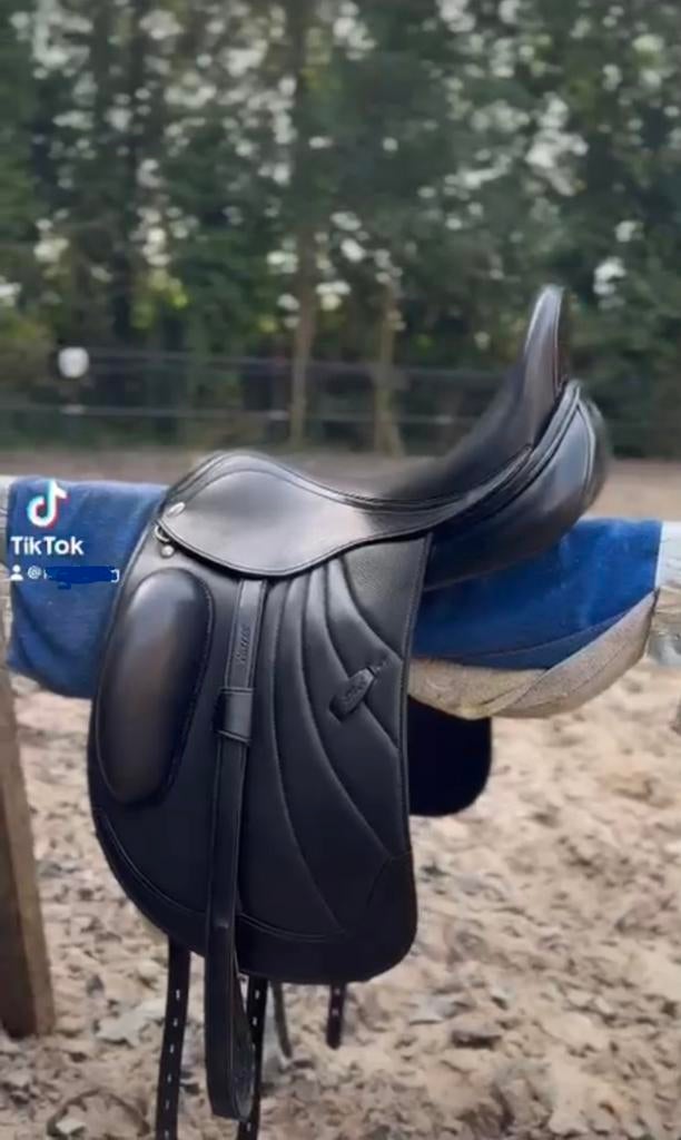 Kentaur Rhodé Dressuurzadel 17,” – 2024 – Luxe&Bijna nieuw, Ophalen of Verzenden, Zo goed als nieuw, Dressuur