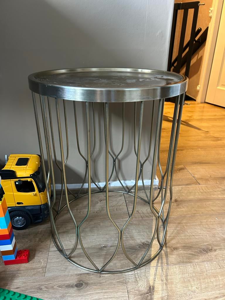 Leen Bakker Verdi bijzettafel - Messing, Huis en Inrichting, Tafels | Bijzettafels, Minder dan 55 cm, Gebruikt, Metaal of Aluminium