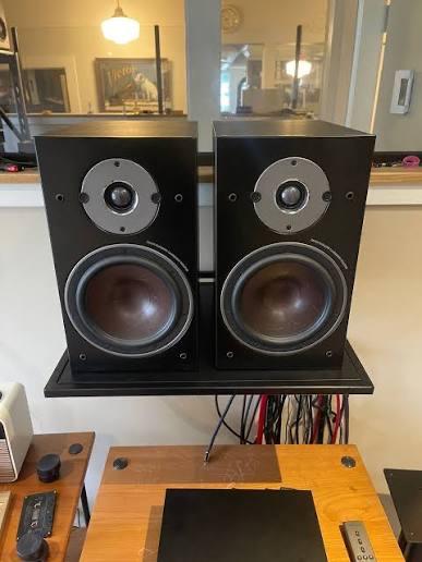 Dali Oberon 3 boekenplank speakers - goede staat, Audio, Tv en Foto, Luidsprekers, Zo goed als nieuw, 60 tot 120 watt, Front, Rear of Stereo speakers