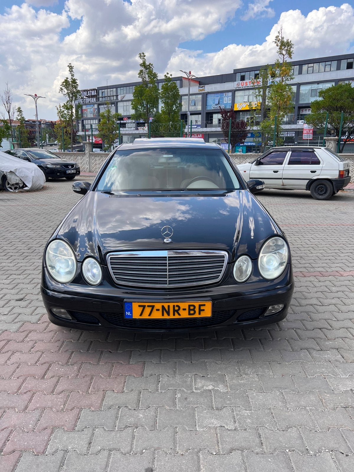 Mercedes Benz Goed onderhouden, probleemloze, nieuwe APK., Automaat, Achterwielaandrijving, Zwart, Particulier