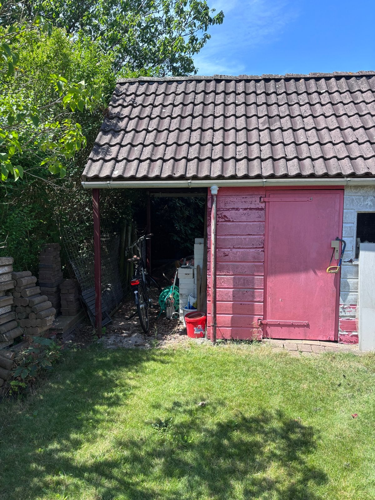 Ruime Berging/Schuur met Overkapping - 7.75m x 3.25m, Ophalen, Gebruikt, Hout, Overige typen