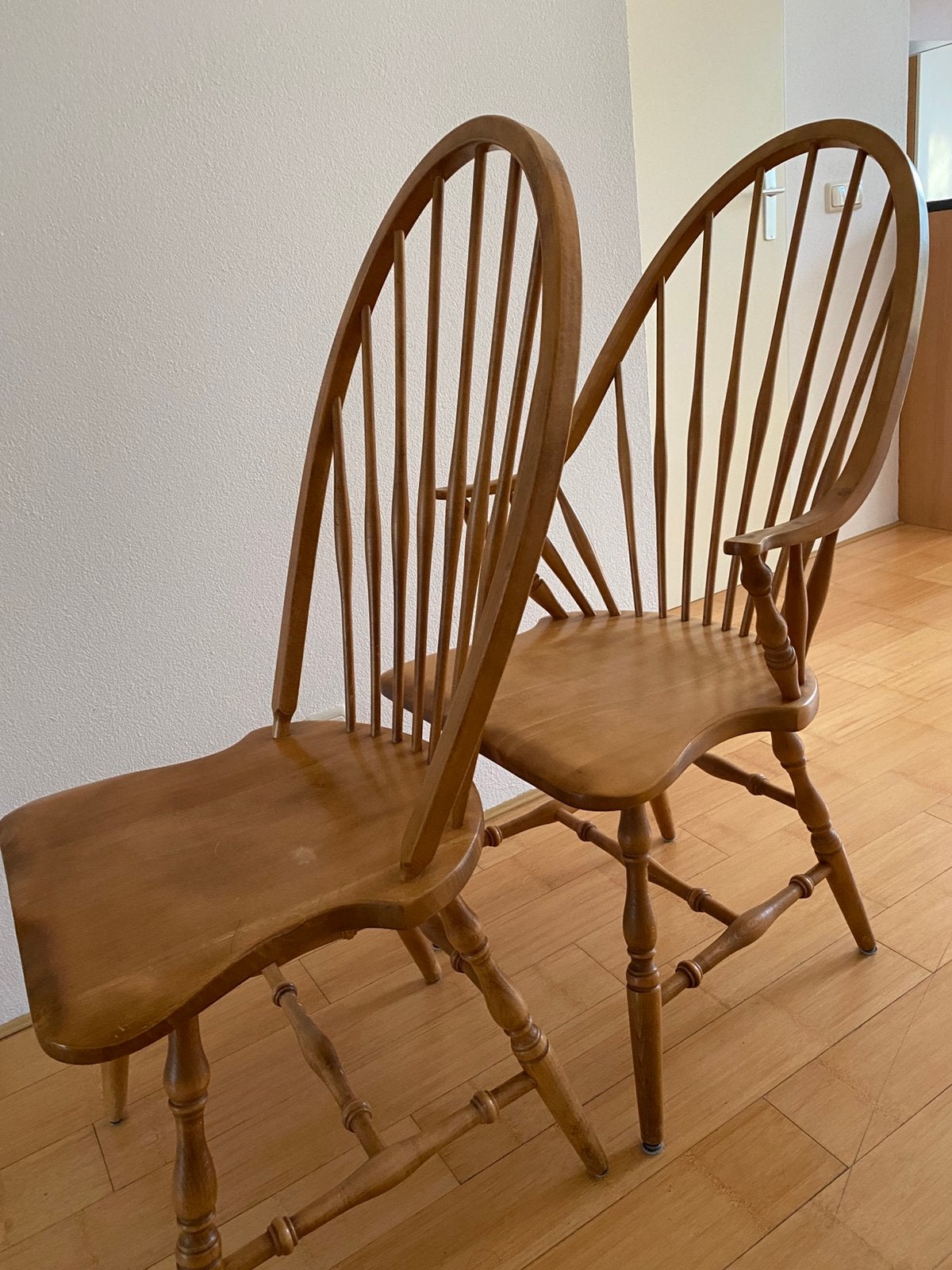 Zes houten eetkamer stoelen, Ophalen, Zo goed als nieuw, Bruin, Vijf, Zes of meer stoelen