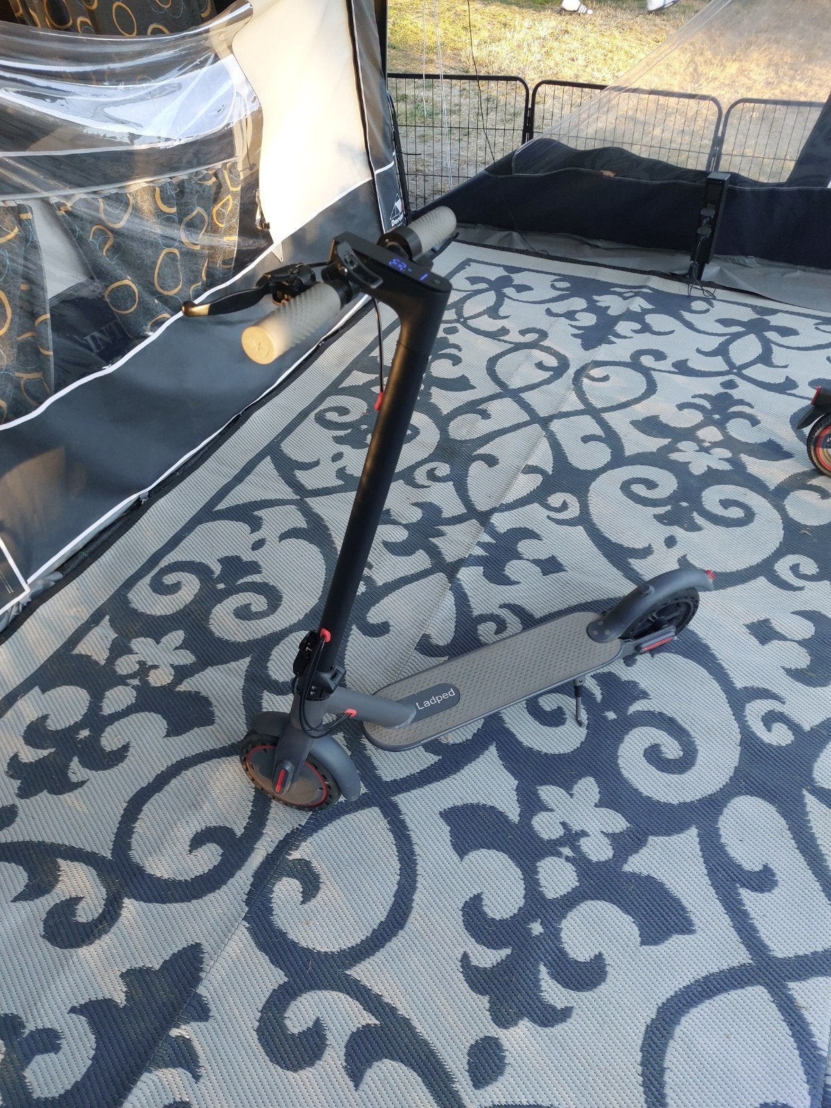 2x elektrische step te koop.
1 met knipperlichten en dubbele, Ophalen, Zo goed als nieuw, Elektrische step (E-scooter)