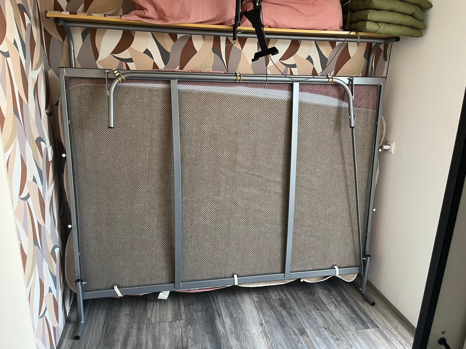 Opklapbed, Ophalen, Eenpersoons, 140 cm, Zo goed als nieuw