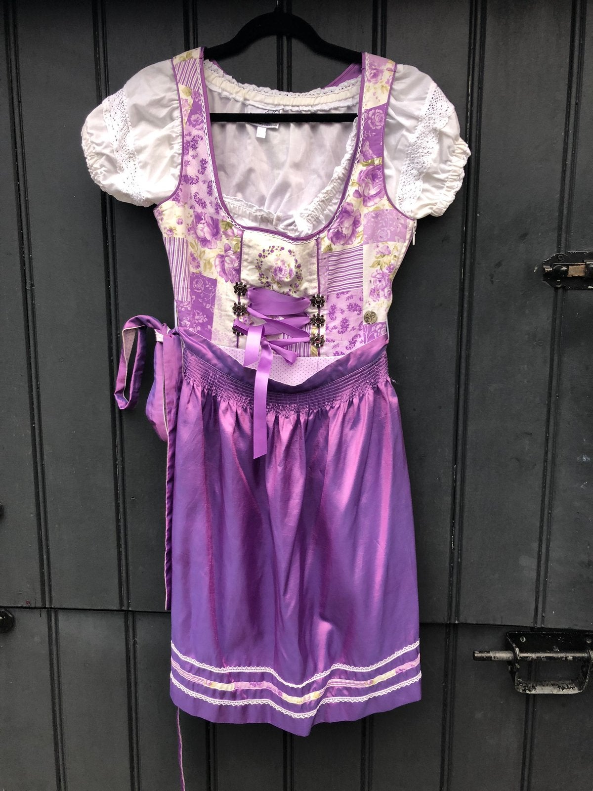 Dirndl paars Marjo - inclusief blouse en ketting - maat 36, Kleding | Dames, Ophalen of Verzenden, Kleding, Maat 36 (S), Overige thema's