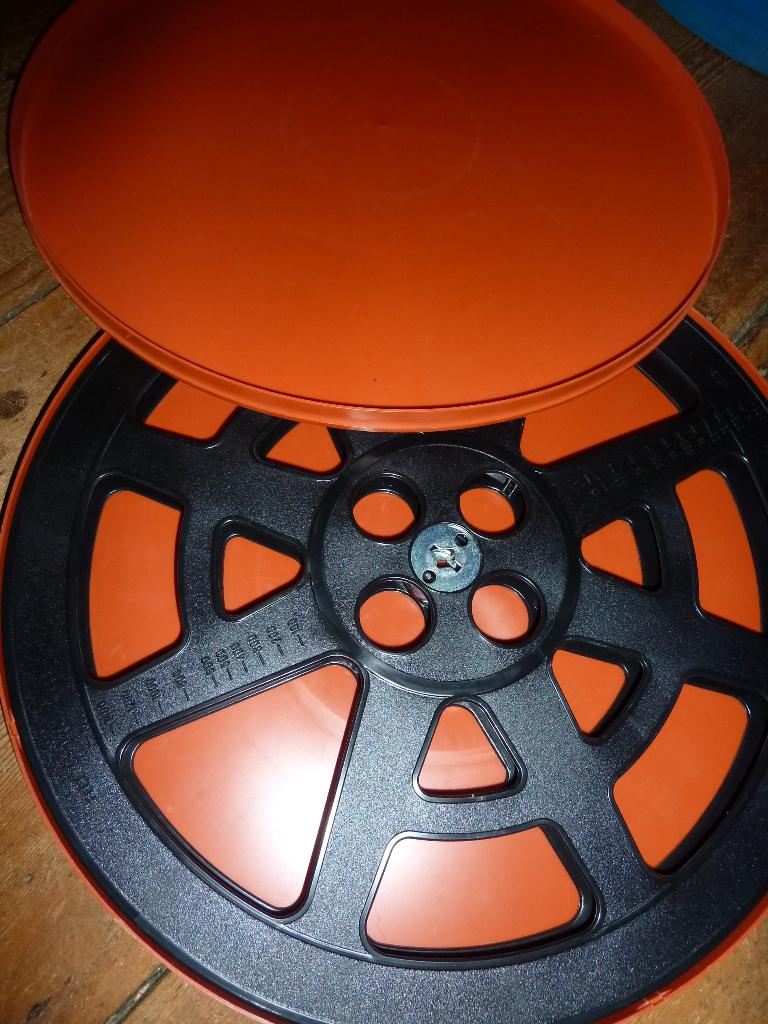 16mm film nette Kunststof 600/650mtr Spoelen in Doos FWU, Ophalen of Verzenden, 16mm film