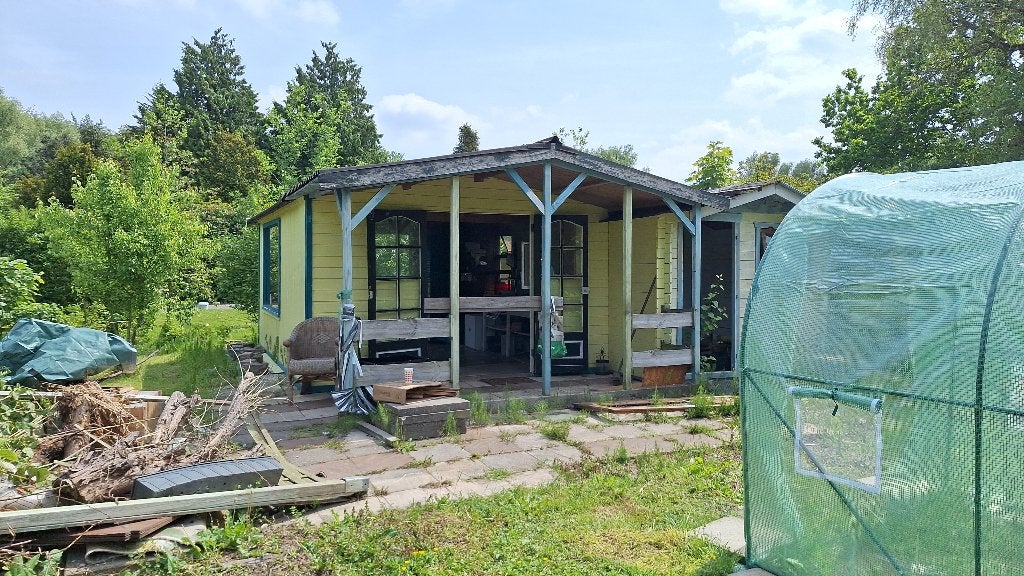 Tuinhuis met standplaats Hoogvliet Rotterdam, Tuinhuis, 250 tot 500 cm, Ophalen of Verzenden, Met overkapping