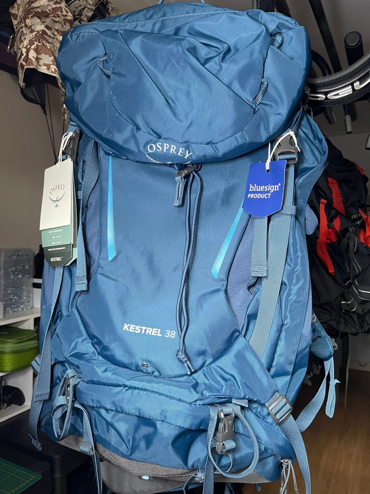 Osprey Kestrel 38 blue New, Ophalen of Verzenden, Zo goed als nieuw, Blauw, 30 cm of meer