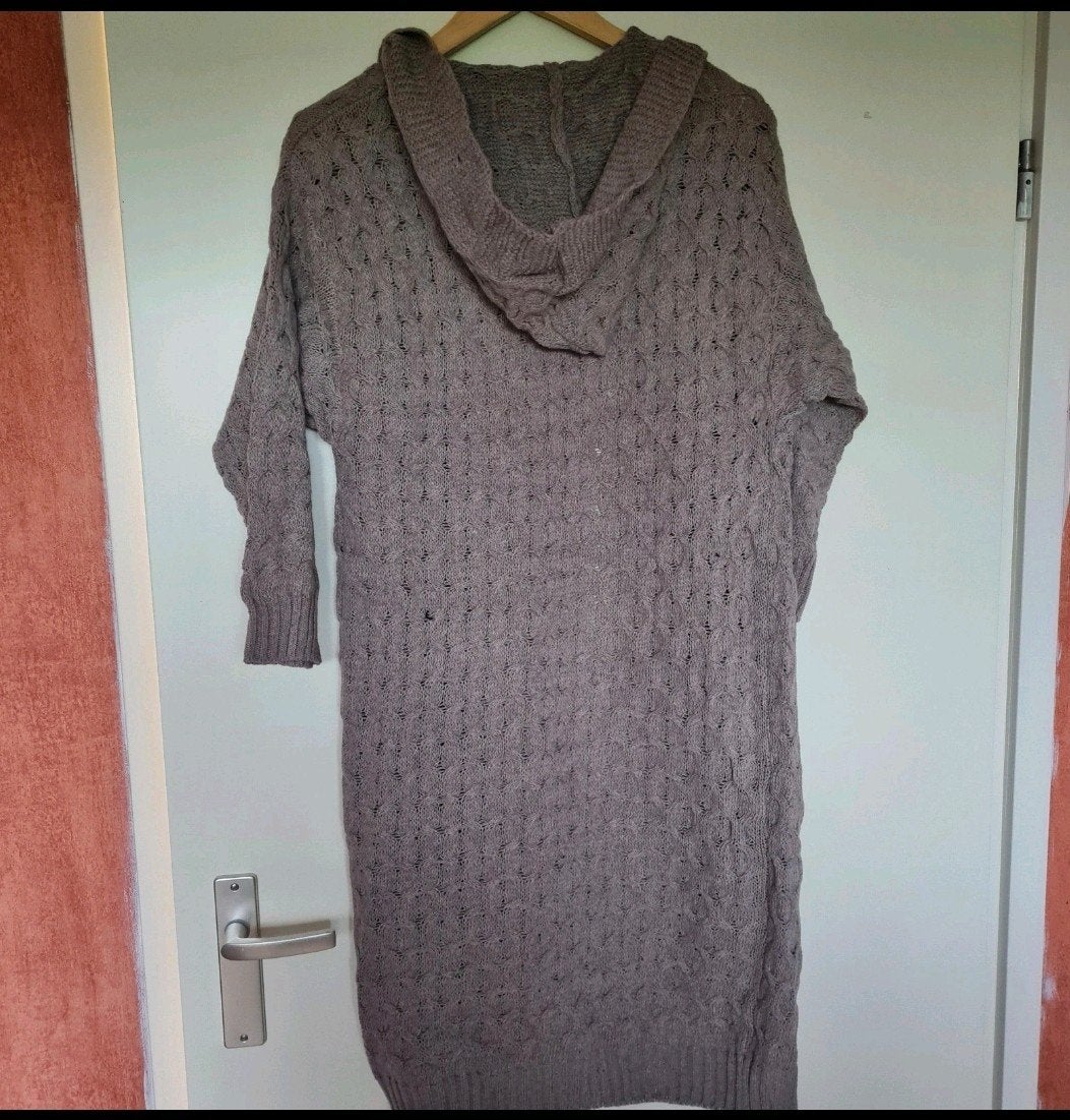 Nieuw grijs kabel vest met capuchon. Maat L., Ophalen of Verzenden, Nieuw, Maat 42/44 (L), Grijs