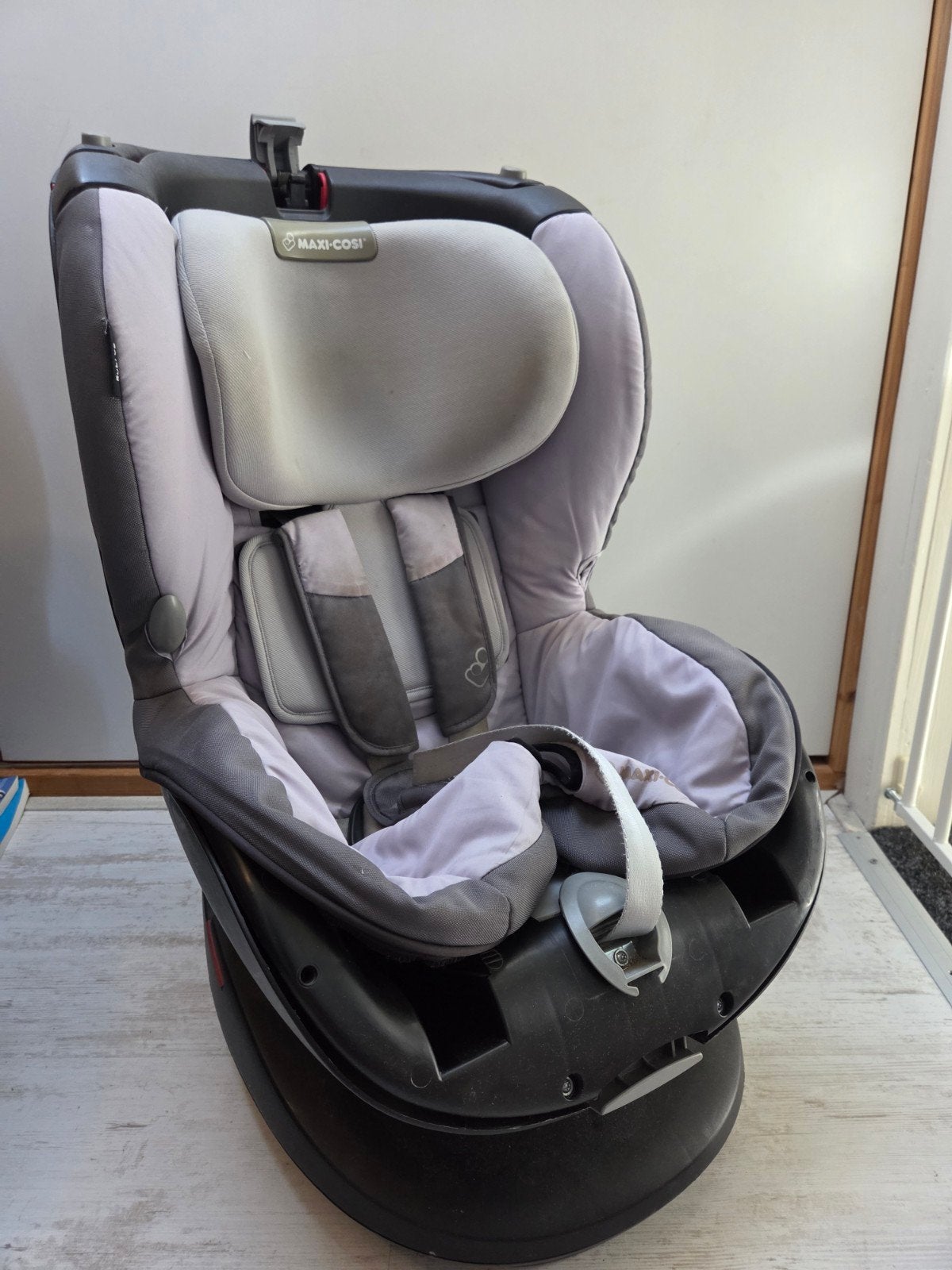 Maxi-Cosi autostoel - Gebruikt met kleine reparatie nodig, Ophalen, 9 t/m 18 kg, Verstelbare rugleuning, Maxi-Cosi