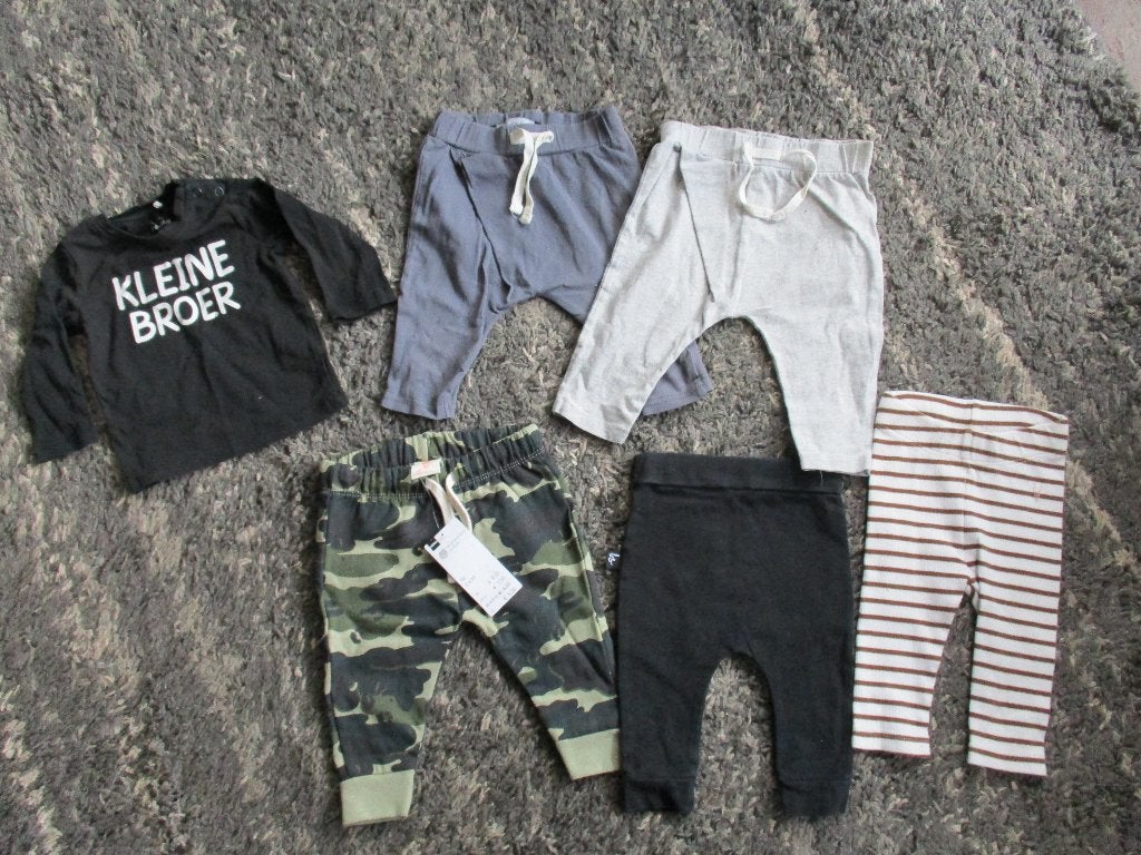 5 broekjes 1 shirt maat 62, Kinderen en Baby's, Ophalen of Verzenden, Zo goed als nieuw, Maat 62