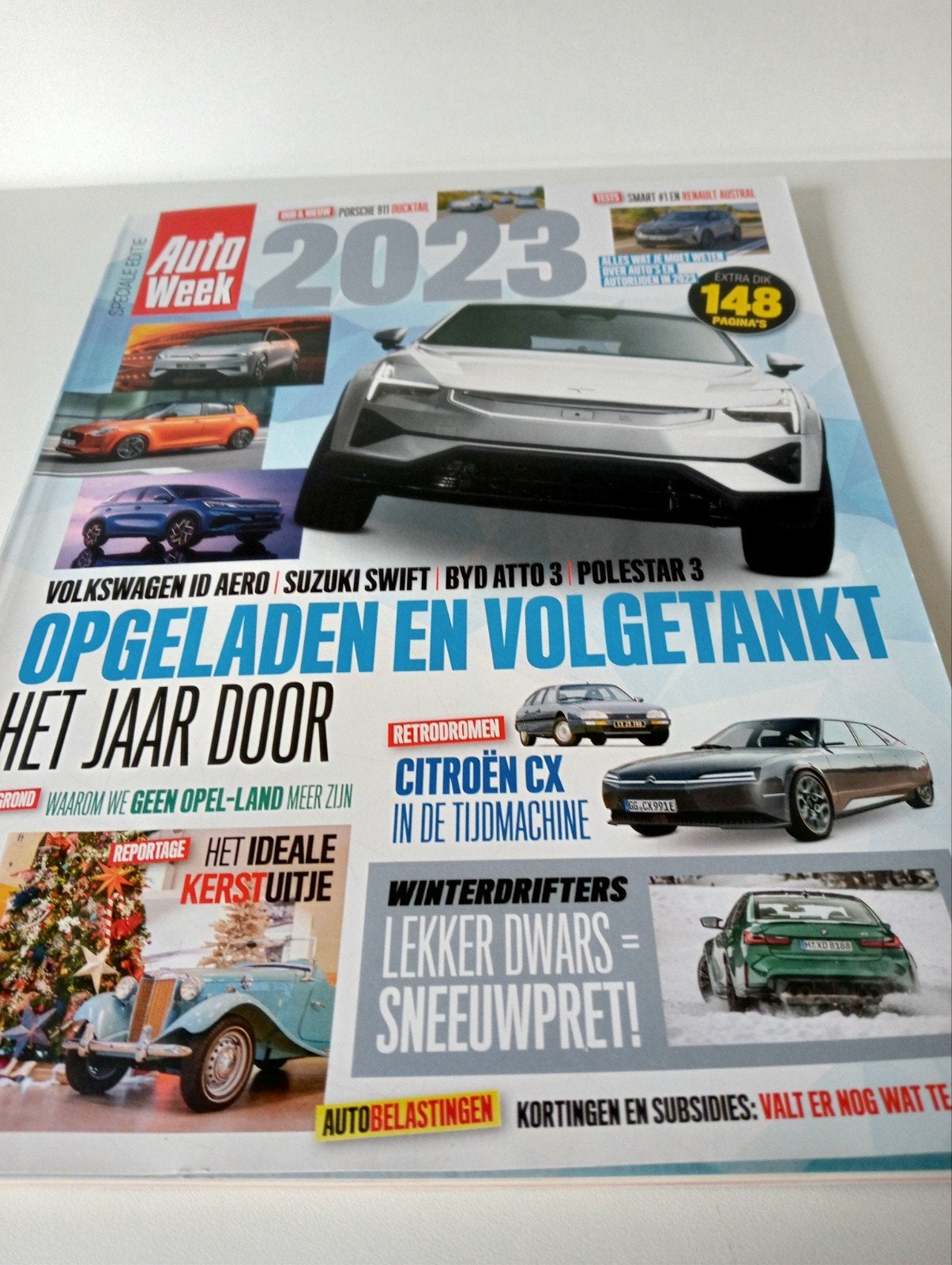 AutoWeek 2023 Jaarboek - Opgeladen en Volgetankt, Boeken, Algemeen, Nieuw, Ophalen of Verzenden, AutoWeek Redactie