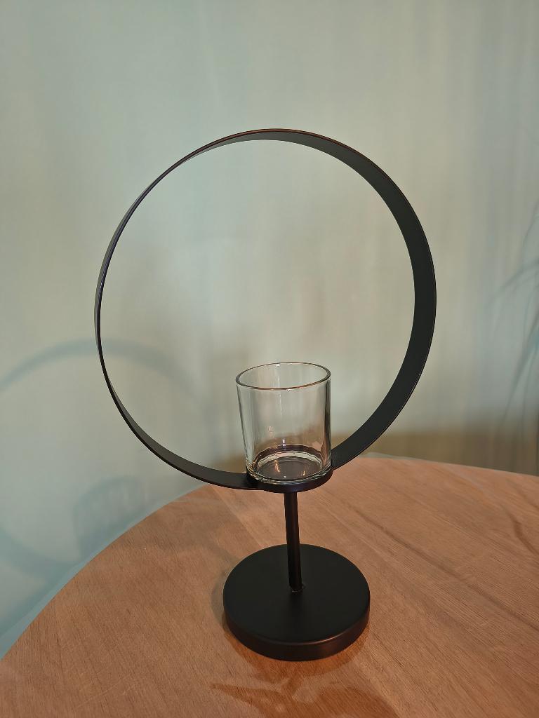Windlicht, Huis en Inrichting, Woonaccessoires | Kandelaars en Kaarsen, Ophalen, 25 tot 50 cm, Zwart, Zo goed als nieuw